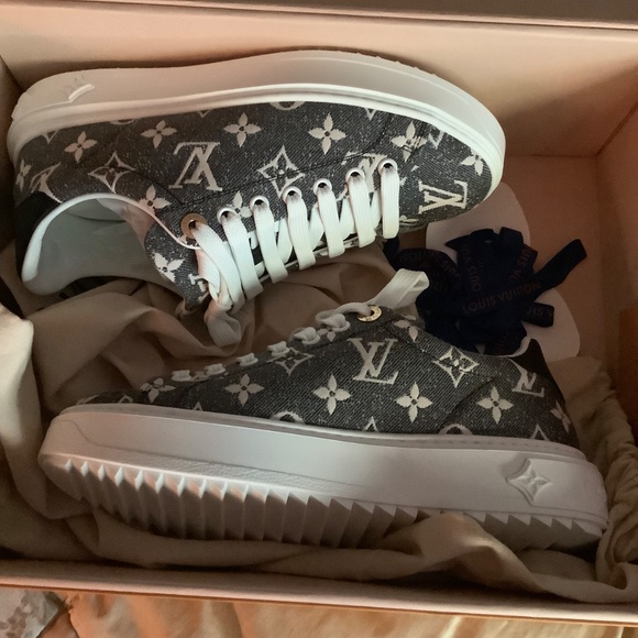Louis Vuitton gray denim Time Out Sneakers - Picture 8 of 8